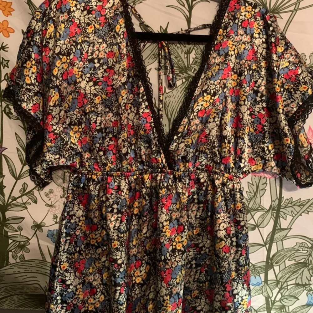 Satin floral lace detail top/tunic